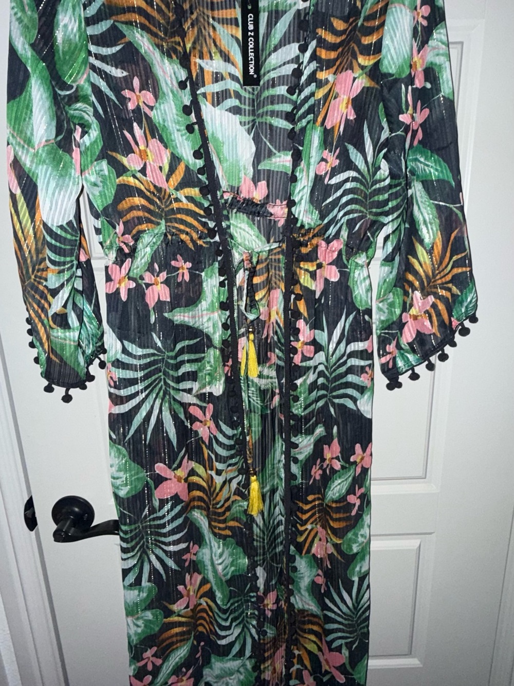 Clubz Collection Black Tropical Floral Women’s Swim Coverup